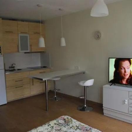 Appartement Studio With Garden + Wi-fi